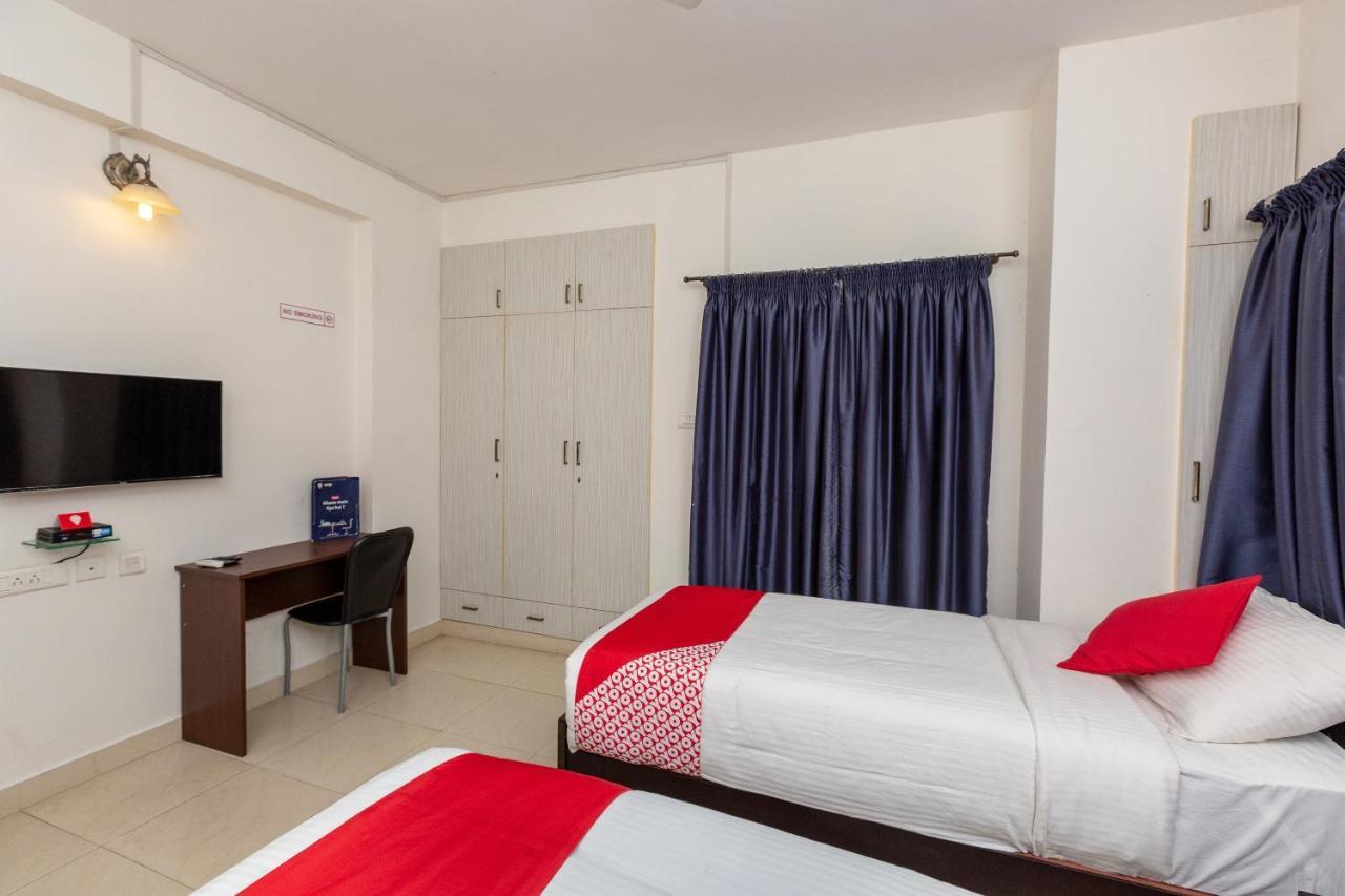 Oyo 23202 Cute Orange Service Apartments Ченнаи Экстерьер фото