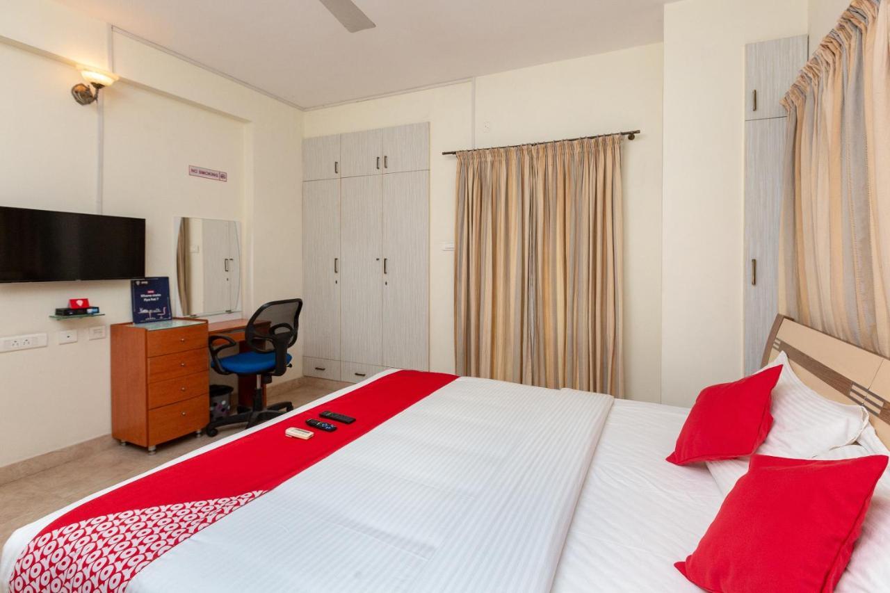 Oyo 23202 Cute Orange Service Apartments Ченнаи Экстерьер фото
