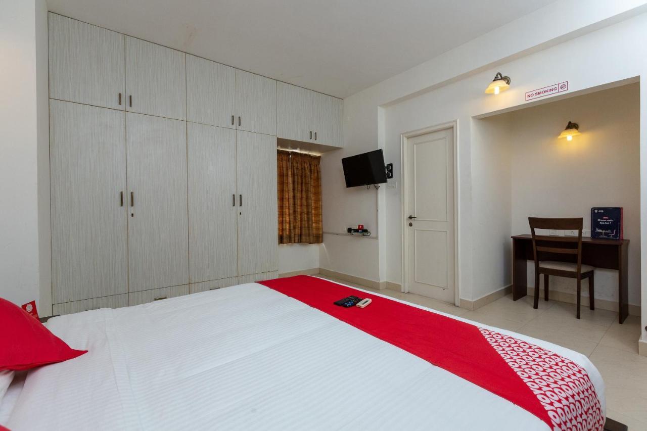 Oyo 23202 Cute Orange Service Apartments Ченнаи Экстерьер фото
